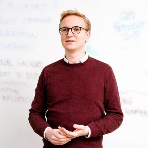 Tobias Schneider 460X460